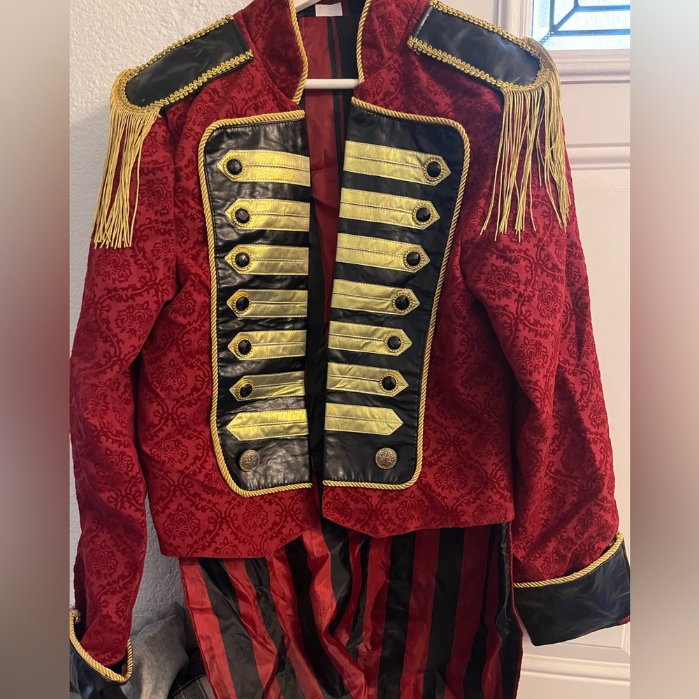 Ringmaster costume